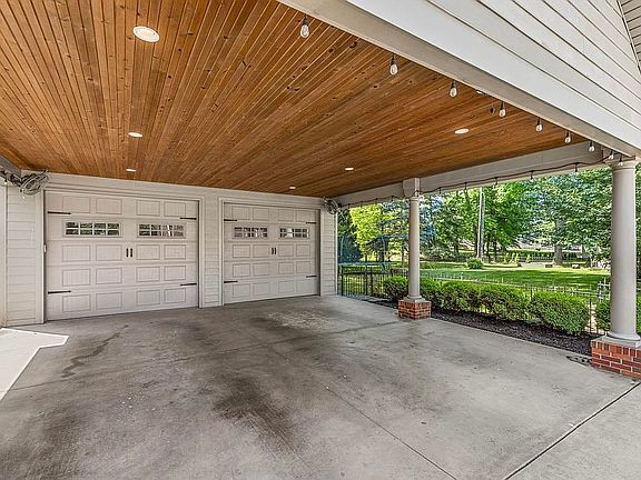 5th image of 1620 Linden Ave