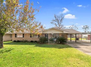 1021 Garden Dr, Westlake, LA 70669
