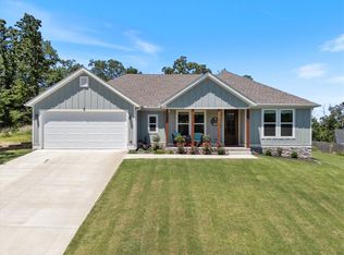 13 Carsaig Cir, Bella Vista, AR 72715