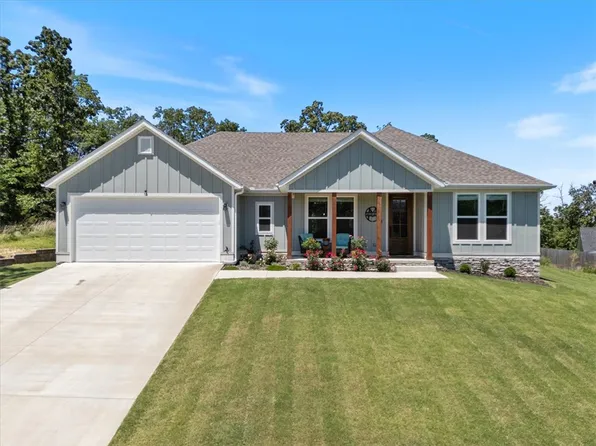13 Carsaig Cir, Bella Vista, AR 72715