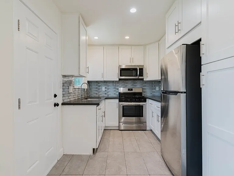 1700 N Fairview St #1708 — Photo 10