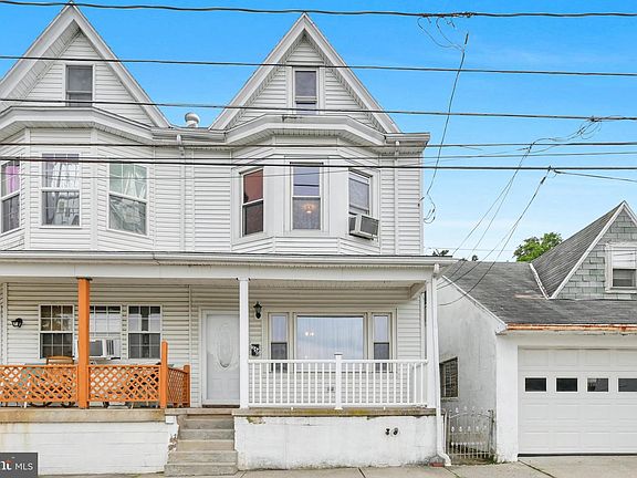 3rd image of 550 3rd St