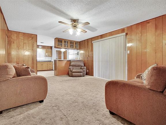 4th image of 10148 Honolulu Dr