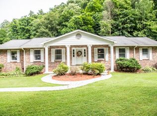 8301 Chetwood Rd, Coeburn, VA 24230