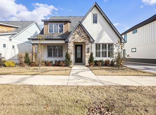 856 NW A St, Bentonville, AR 72712