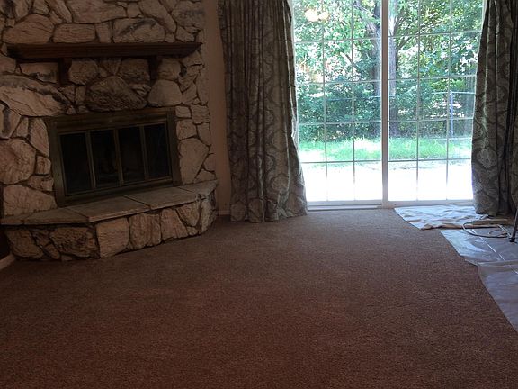 4th image of 308 Karol Ln