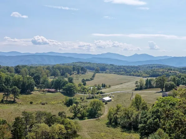 576 Alpine Rd, Buchanan, VA 24066