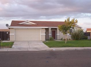 733 Woodside Ln, Atwater, CA 95301