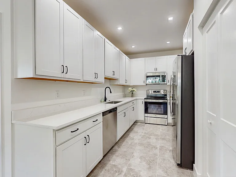 13071 Georges Cay Pl — Photo 14