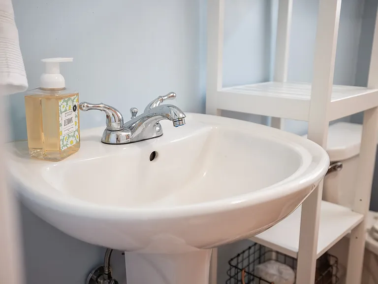 1322 Chesapeake St — Photo 35
