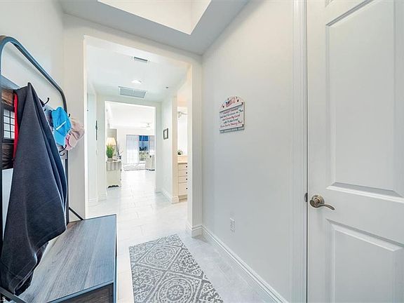3rd image of 5068 Annunciation CIR #4307