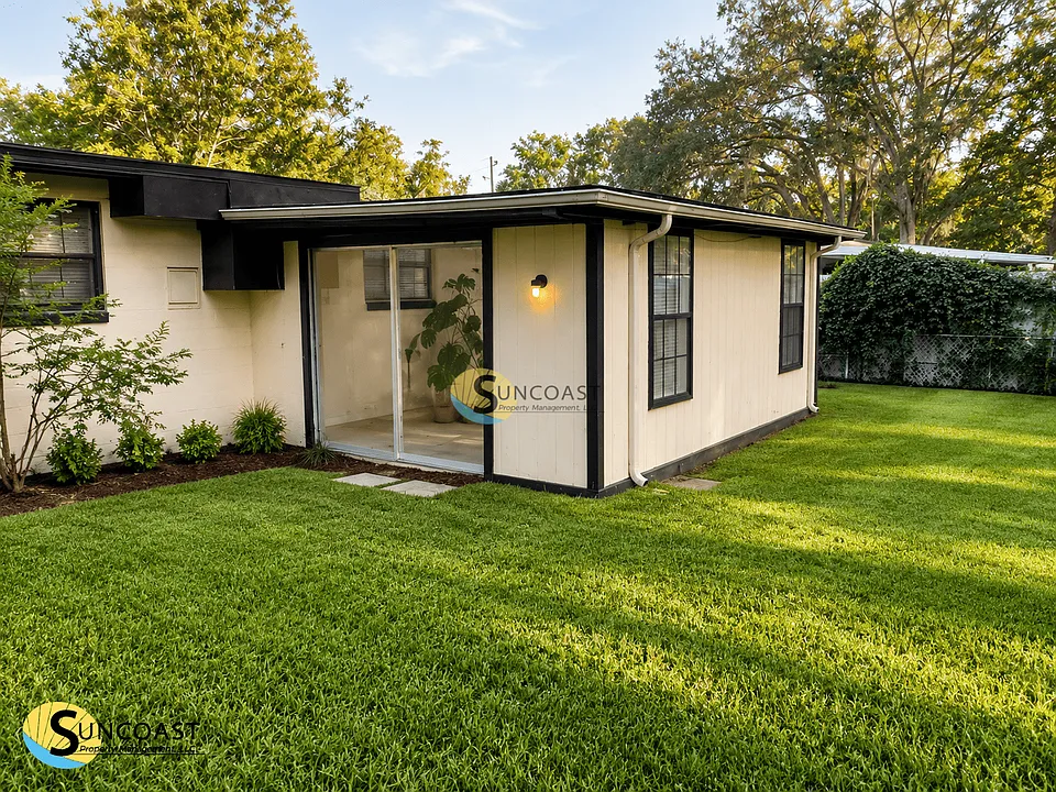 3721 Colebrooke Dr