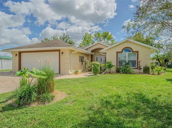 10736 Hock Ln, San Antonio, FL 33576