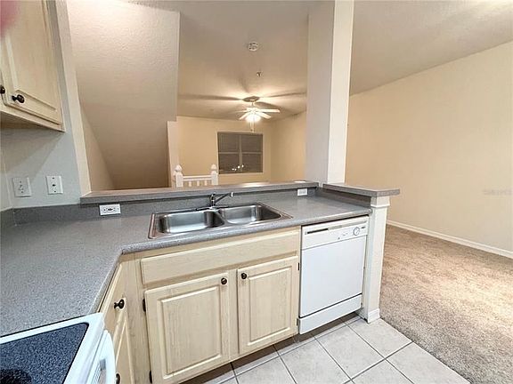 5th image of 1515 Legacy Club Dr #1515