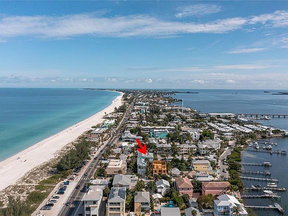 3rd image of 105 4TH STREET S