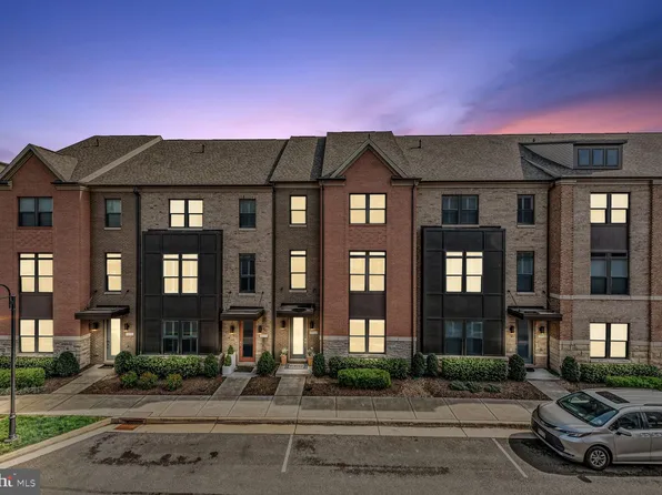 44717 Ellsworth Ter, Ashburn, VA 20147