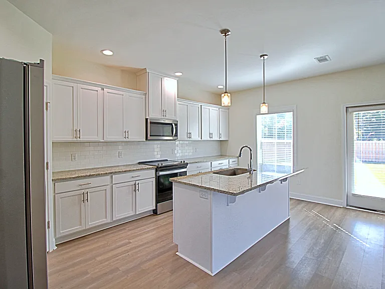 151 Buckingham Dr — Photo 10