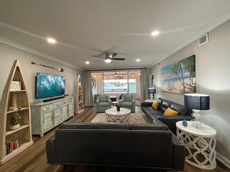 1 SW Osceola St #9 — Photo 10
