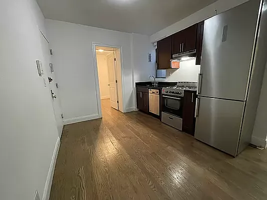 Rented by REAL New York | media 17