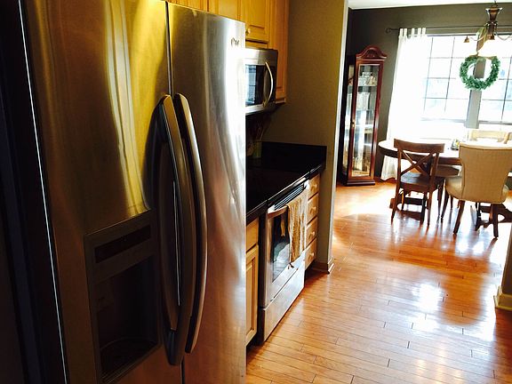 4th image of 2106 Willow Bend Ln