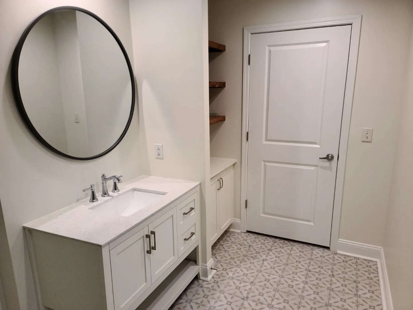Gorgeous 1 bedroom, 1 bathroom condo in Morrison Condominiums in the heart of Southpark! — Photo 2