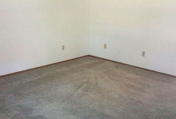 2nd image of 12714 107th Avenue Ct E