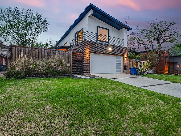 6023 Richmond Ave — Photo 7