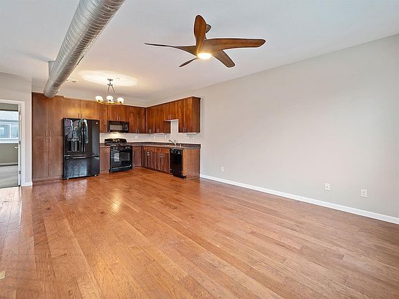 5th image of 853 Bronze Ln