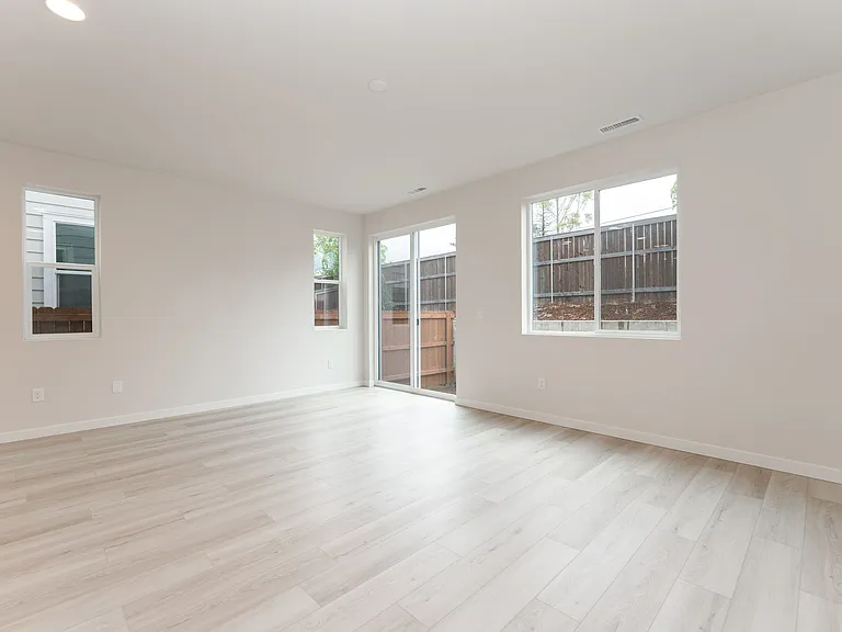 744 NW 178th Way — Photo 16