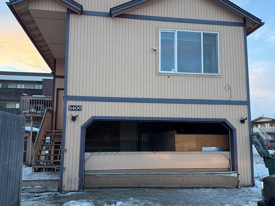 1st image of 5400 New Smyrna Cir