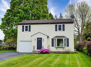 615 Tarrington Rd, Rochester, NY 14609