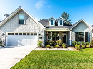 4683 W Bittersweet Dr, Fayetteville, AR 72703