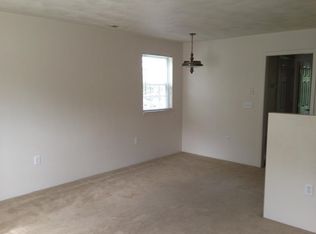 504 S Market St, Salem, VA 24153