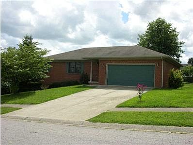 1st image of 204 Tulip Dr