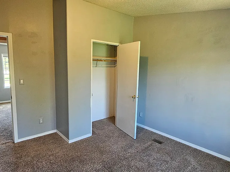 510 S Circle Dr — Photo 11