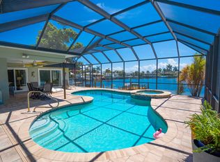 2316 S Shore Dr SE, Saint Petersburg, FL 33705