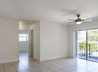 1290 NE 119th St APT 1B, Miami, FL 33161