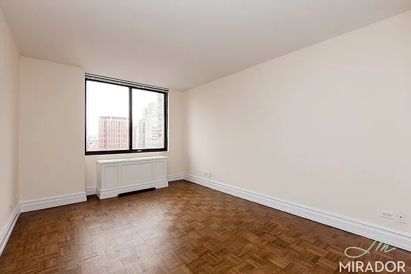 Rented by Mirador Real Estate | media 23