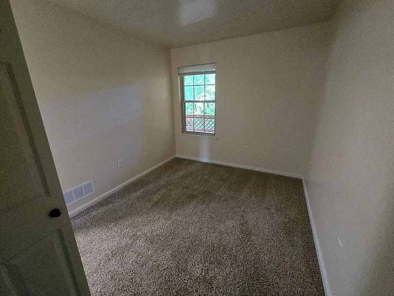 405 Judie Lane — Photo 11