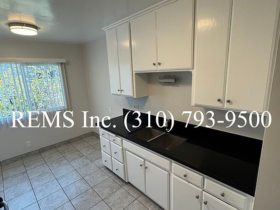 5th image of 1139 Raymond Ave APT 7