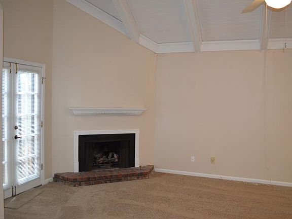 4th image of 849 Lake Hollow Blvd SW
