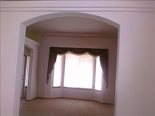 4th image of 11219 210th Avenue Ct E