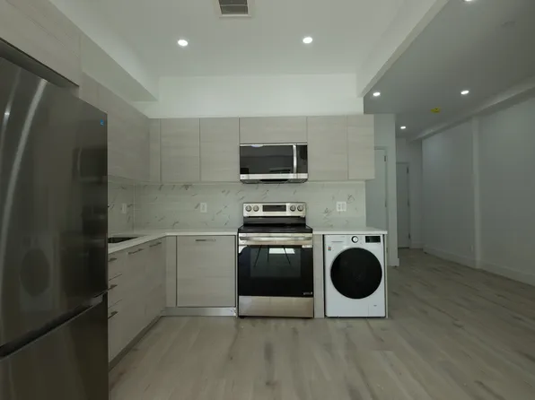 1266 Park Place image 1 of 13