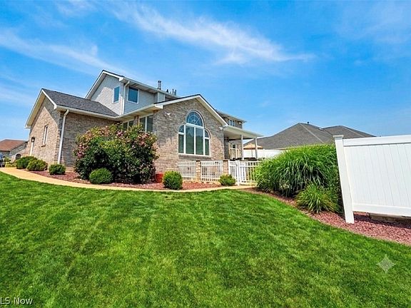 4th image of 260 Anthony Dr
