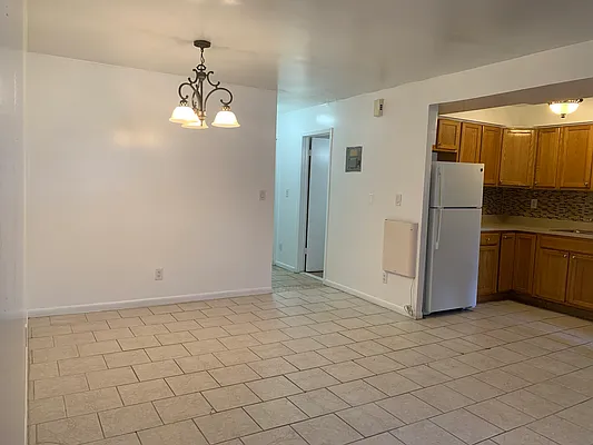 Rented by Spot Real Estate | media 9