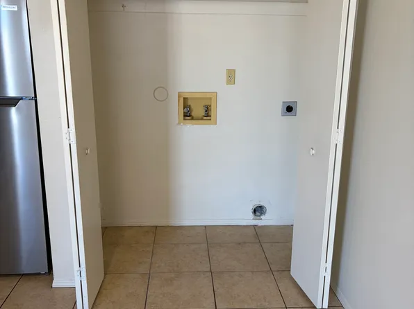 567 W 20th Ave, Apache Junction, AZ