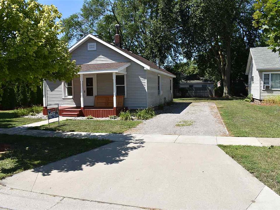 1st image of 819 Fournie St