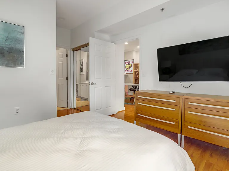 1320 N Wayne St — Photo 22