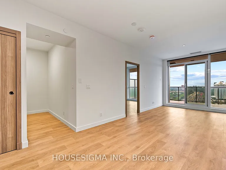 27 McMahon Dr #3306 — Photo 14