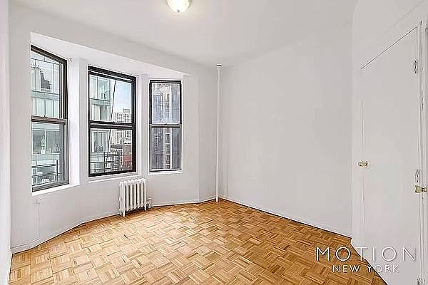 1st image of 1264 Lexington Ave #3M